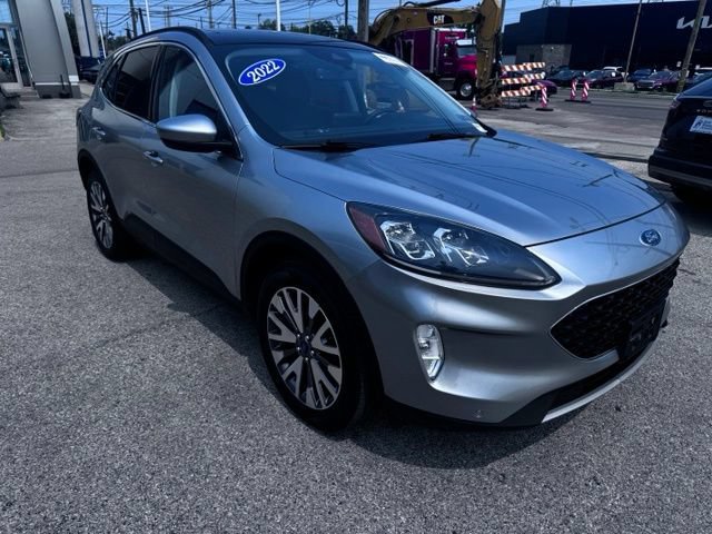 Certified 2022 Ford Escape Titanium w/ Class II Trailer Tow Package AWD/4WD image 17