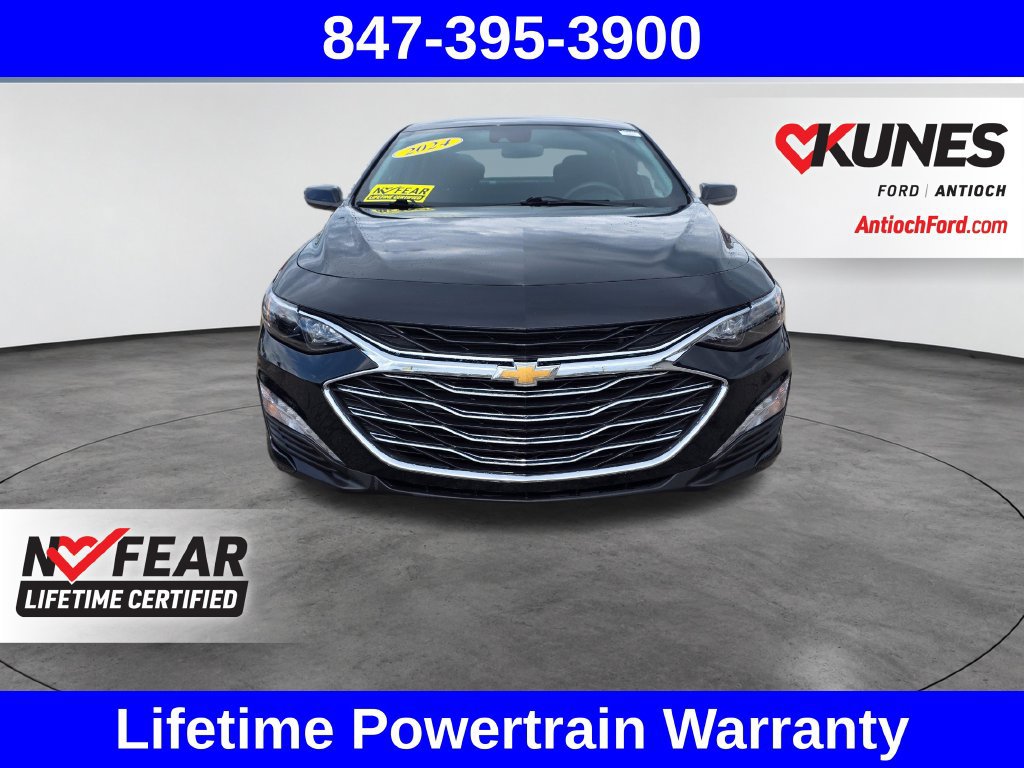 Used 2024 Chevrolet Malibu LT FWD image 2