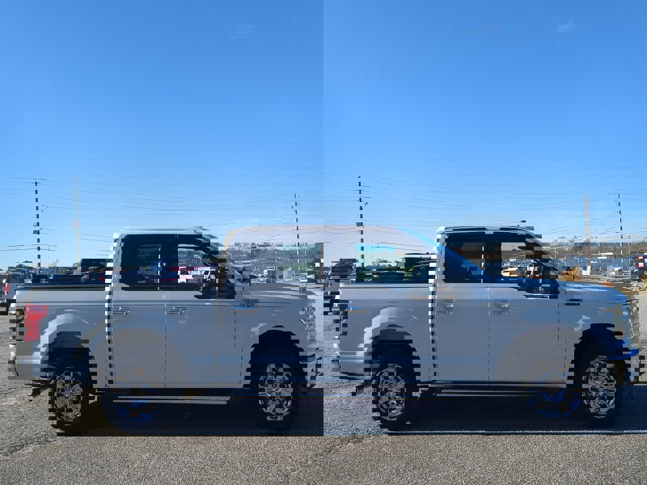 Certified 2017 Ford F150 XLT w/ Equipment Group 301A Mid image 6