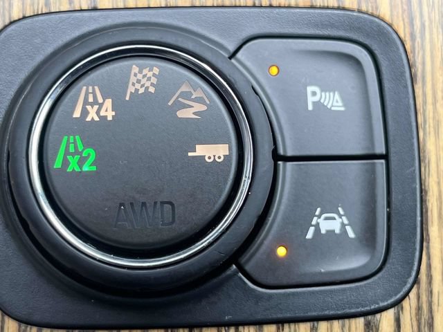 Used 2017 GMC Acadia Denali w/ Technology Package AWD/4WD image 33