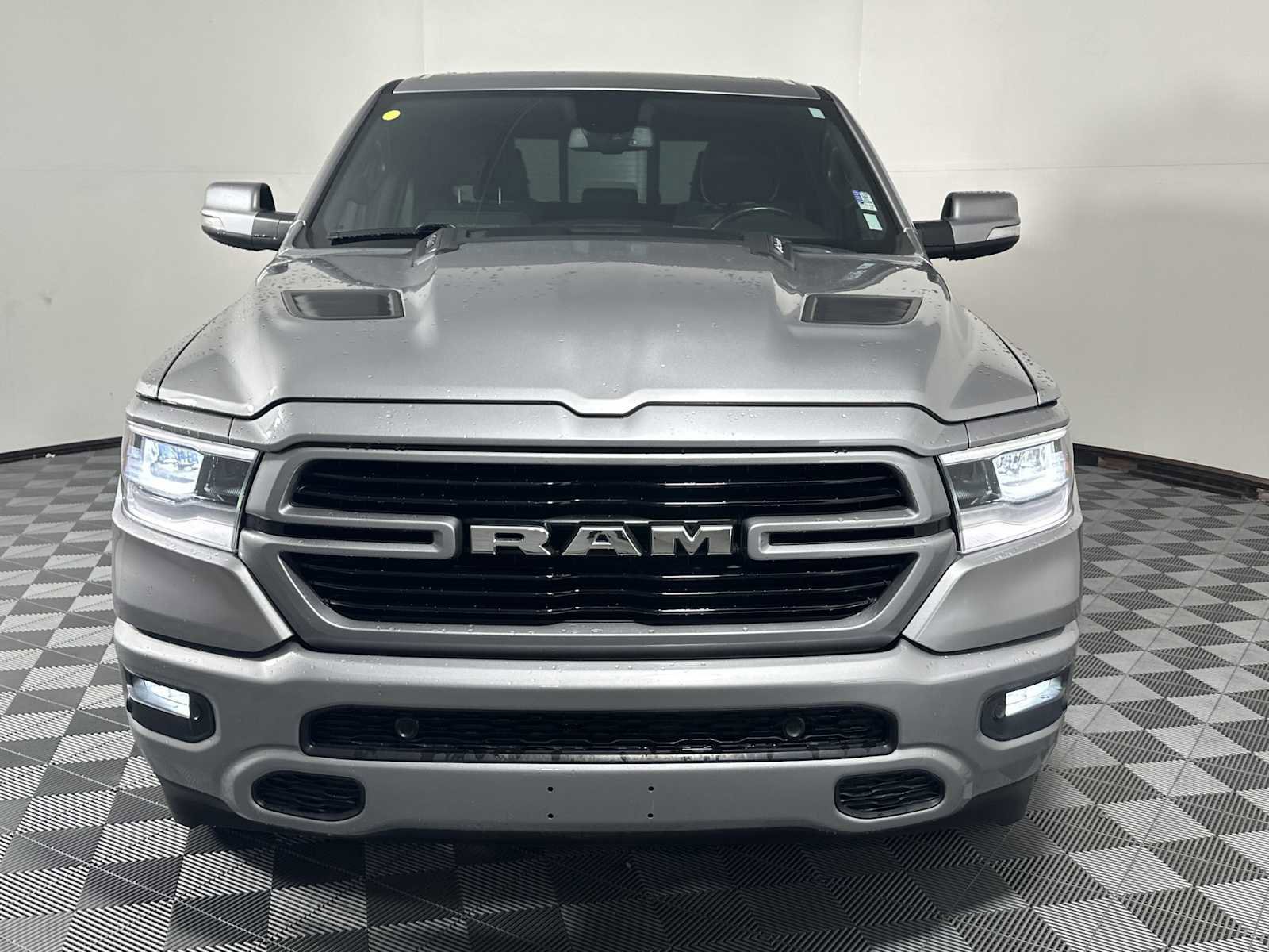 Used 2019 RAM 1500 Laramie w/ Sport Appearance Package image 6
