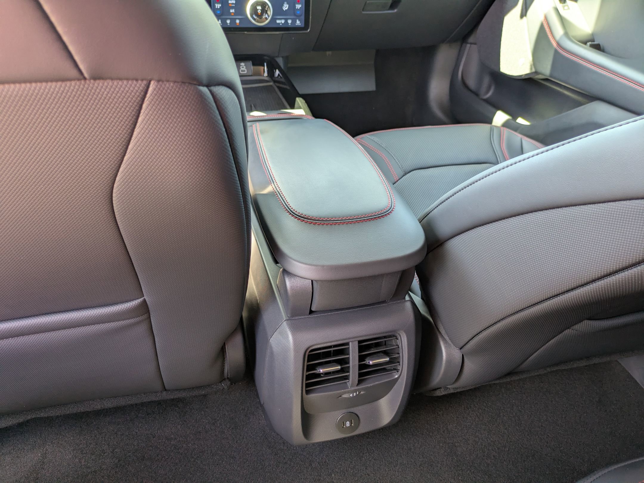 Certified 2025 Ford Mustang Mach-E Premium w/ Sport Appearance Package AWD/4WD image 32