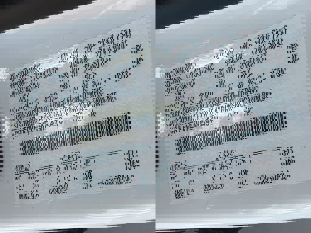 Certified 2021 Ford F150 Lariat w/ Equipment Group 502A High image 32