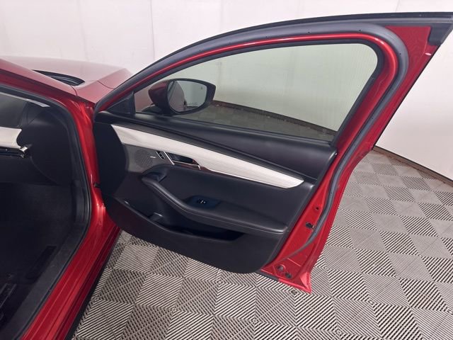 Used 2019 MAZDA MAZDA3 AWD Sedan w/ Premium Package image 9