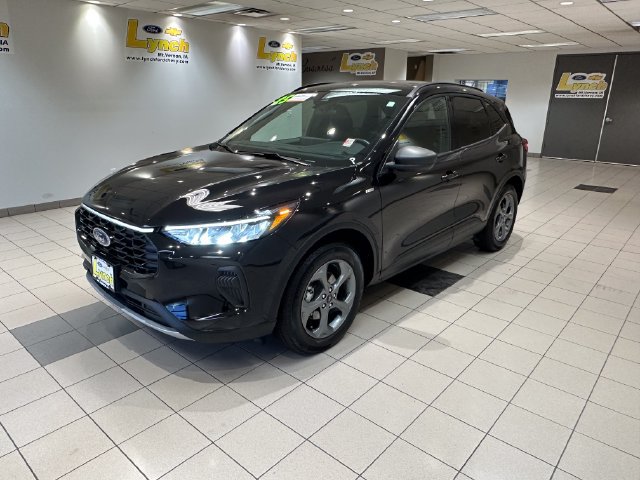 Certified 2025 Ford Escape ST-Line w/ Tech Pack #1 AWD/4WD image 2