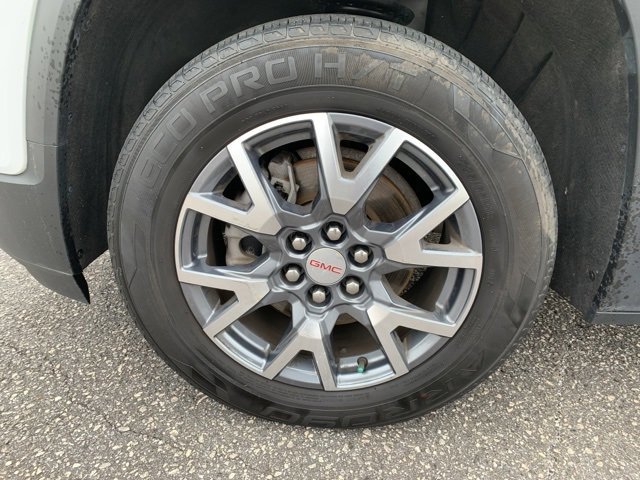 Used 2023 GMC Acadia SLT image 7