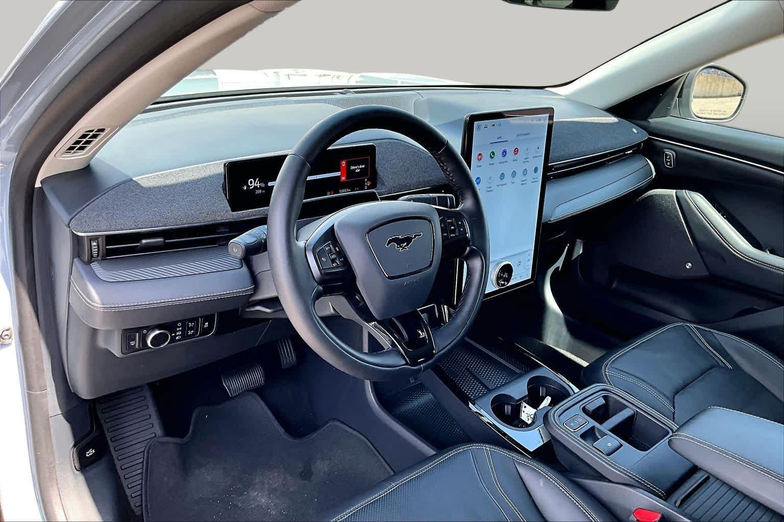 Certified 2025 Ford Mustang Mach-E Premium RWD image 17