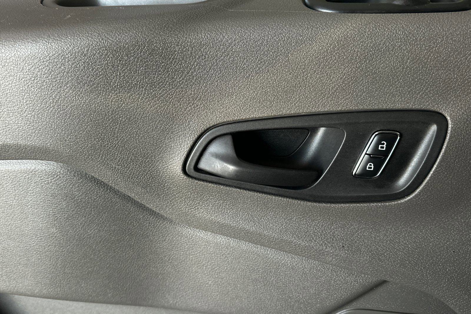 Certified 2023 Ford Transit 250 Medium Roof AWD w/ Load Area Protection Package image 10