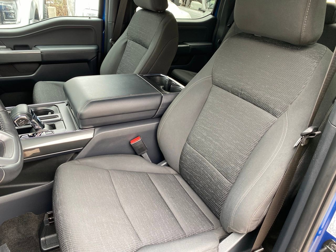 Certified 2022 Ford F150 XLT w/ Equipment Group 302A High image 33