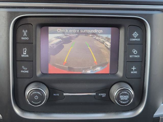 Used 2022 RAM 1500 Classic SLT image 22