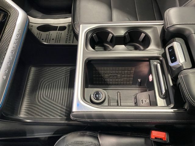 Certified 2025 Ford Expedition Platinum w/ Stealth Performance Package AWD/4WD image 33