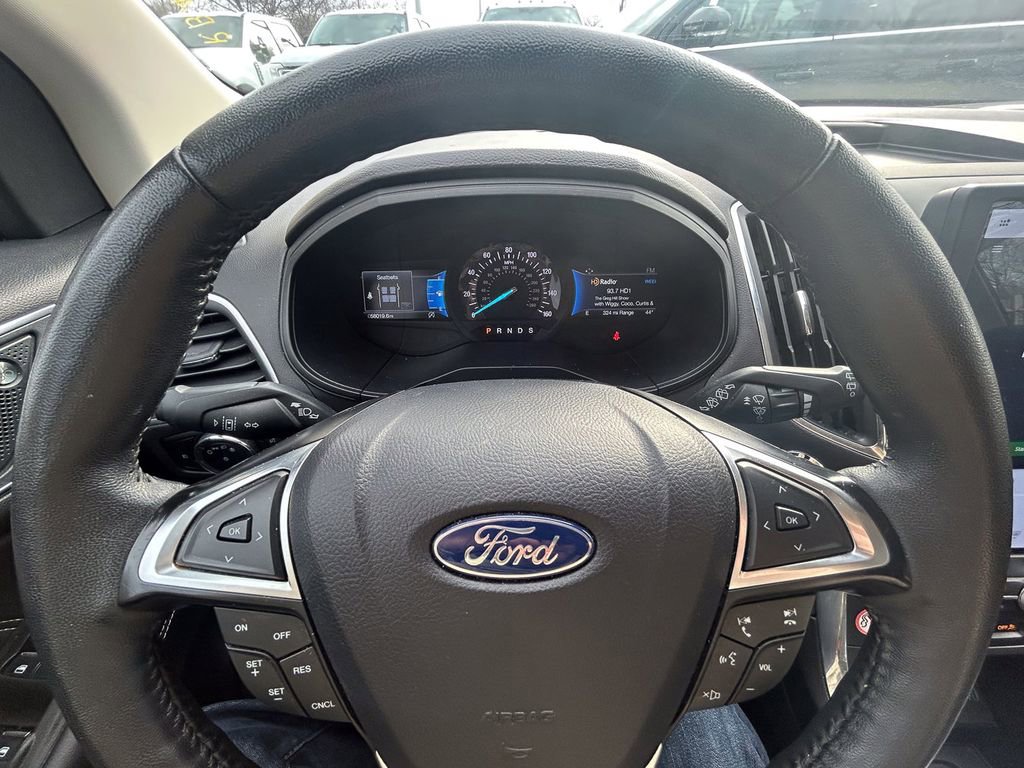 Certified 2024 Ford Edge Titanium AWD/4WD image 15