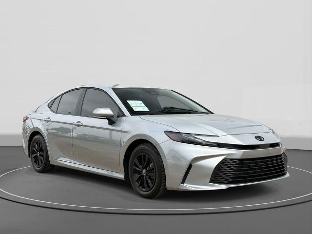 Used 2026 Toyota Camry LE w/ Convenience Package FWD image 4