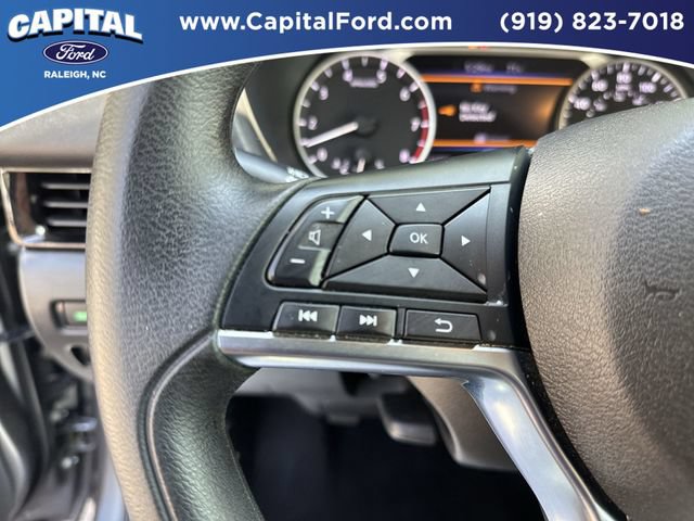 Used 2025 Nissan Sentra SV FWD image 22