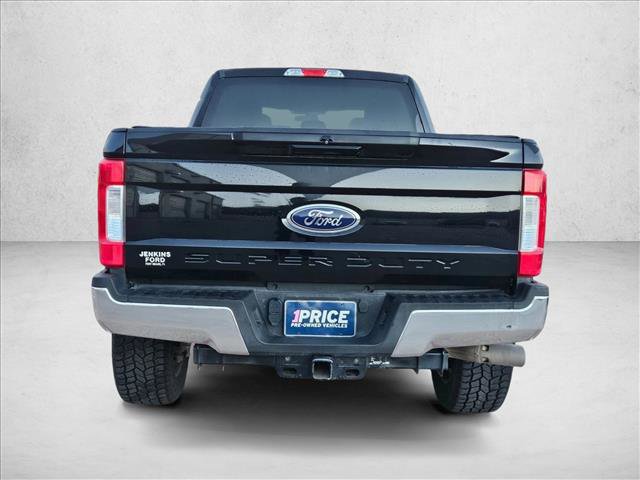 Certified 2018 Ford F250 XLT image 4