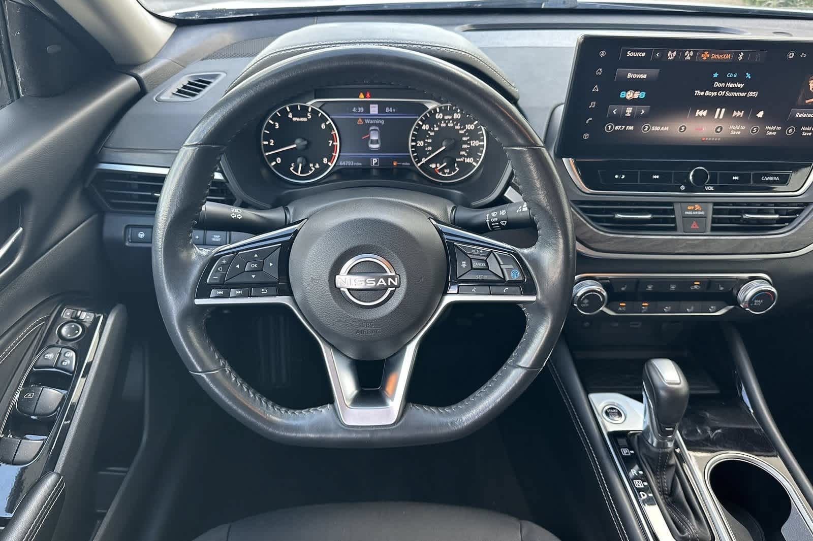 Used 2023 Nissan Altima 2.5 SV w/ SV Premium Package FWD image 14