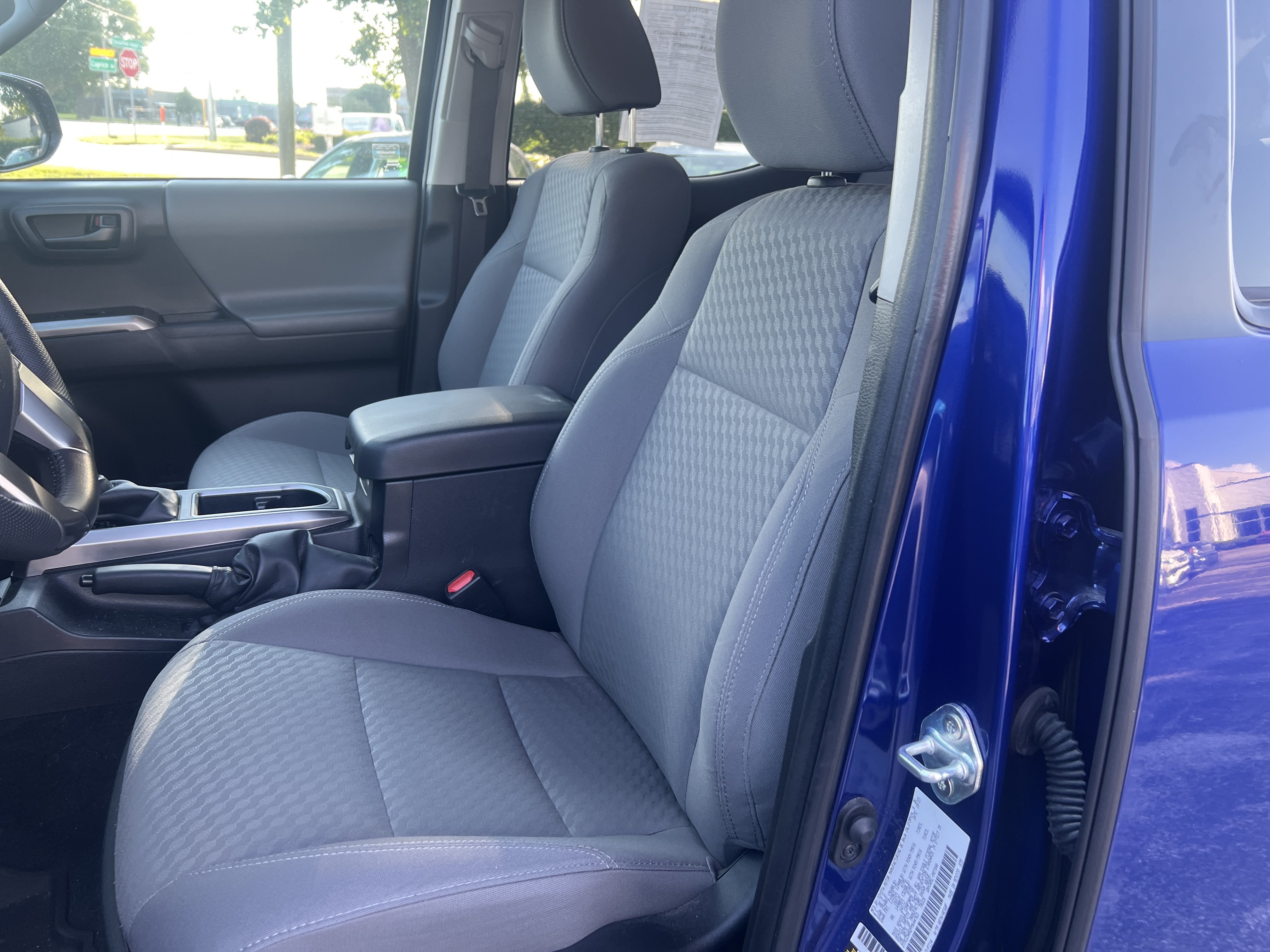 Used 2023 Toyota Tacoma SR5 w/ Technology Package AWD/4WD image 10