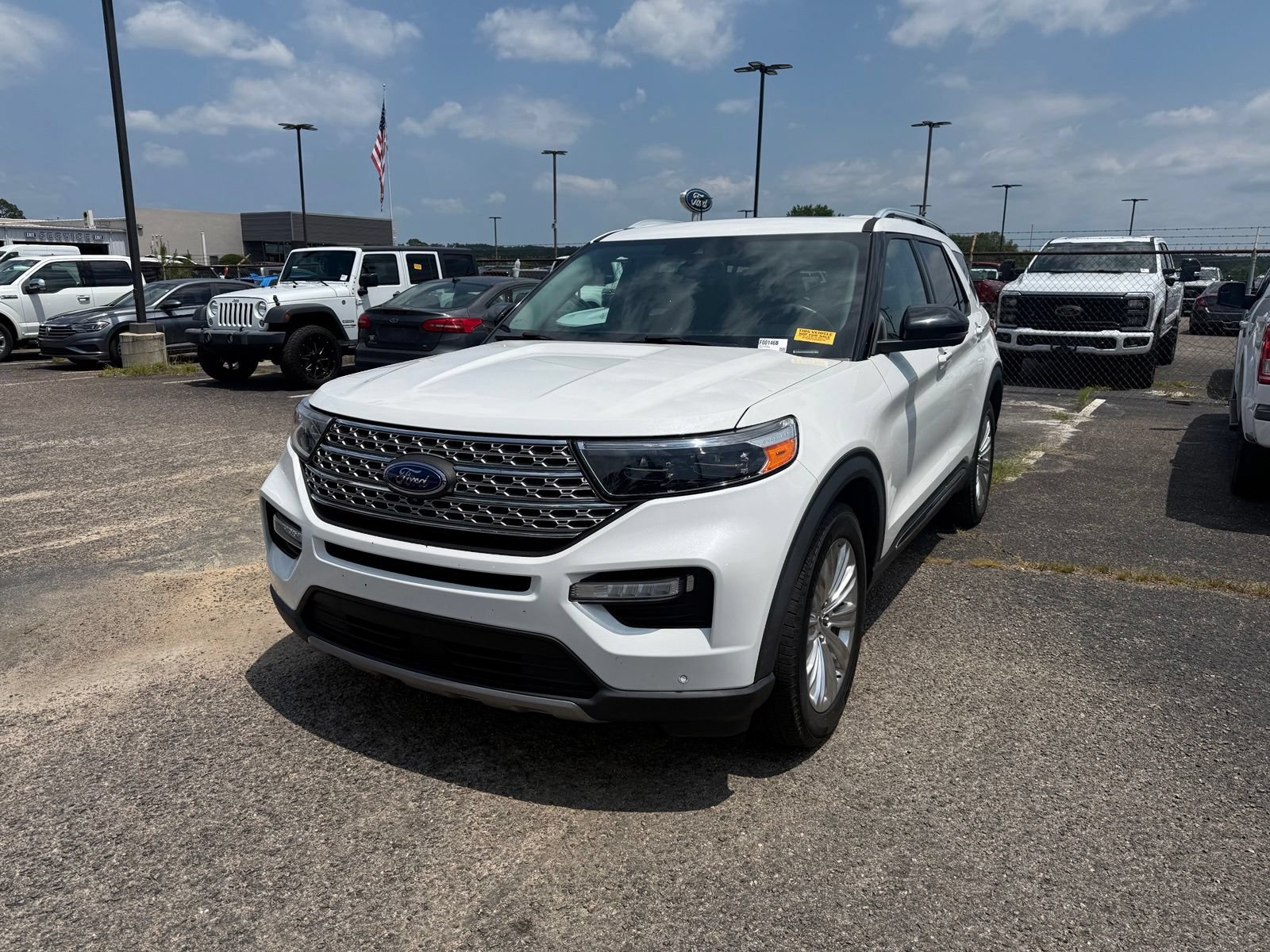 Certified 2021 Ford Explorer Limited w/ Equipment Group 301A RWD image 3