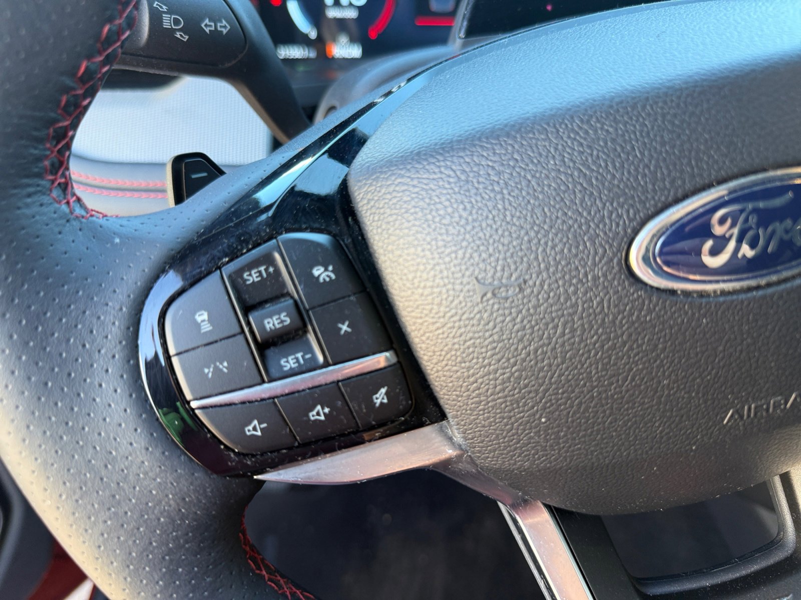 Certified 2025 Ford Explorer ST image 20