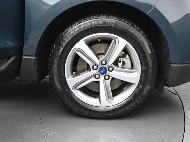 Certified 2019 Ford Edge Titanium w/ Cold Weather Package AWD/4WD image 31