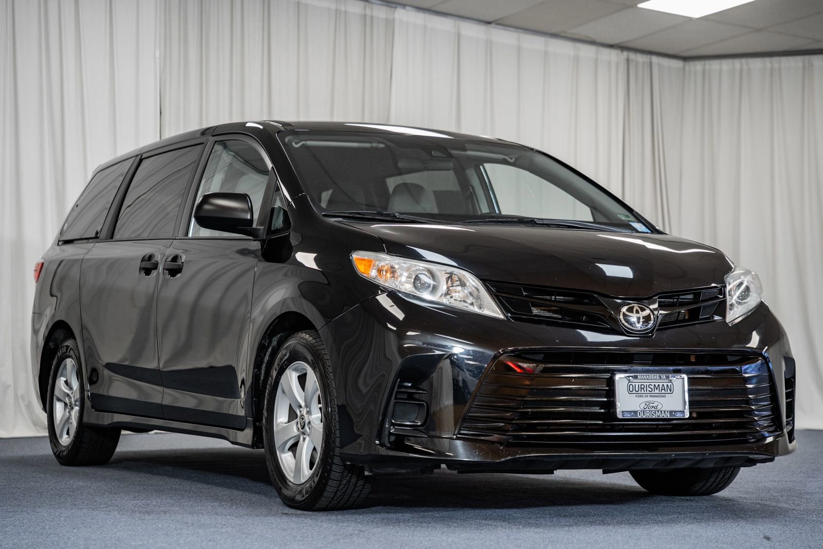 Used 2020 Toyota Sienna L video 1