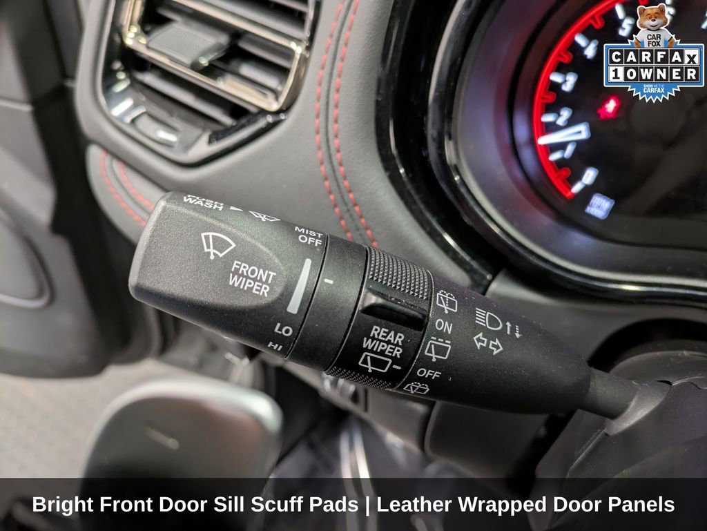 Used 2025 Dodge Durango GT AWD/4WD image 23