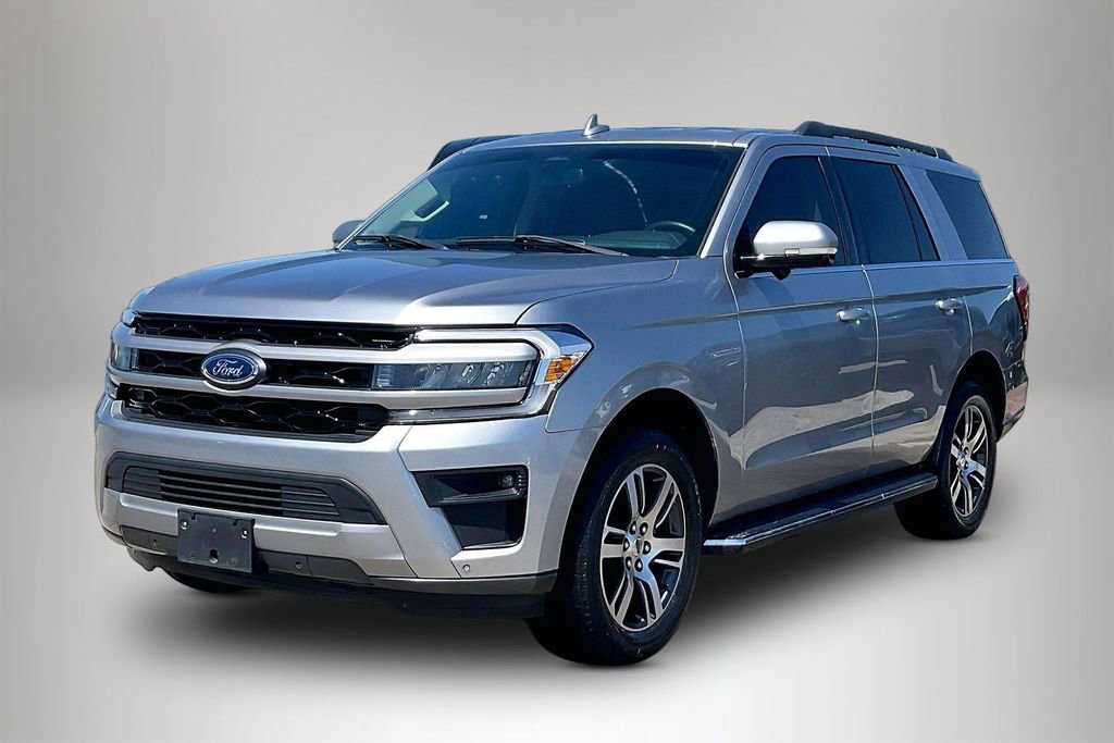 Certified 2022 Ford Expedition XLT RWD image 2