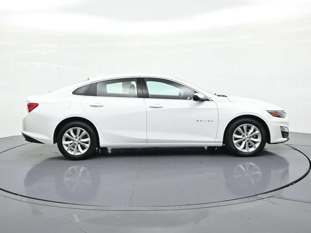 Used 2025 Chevrolet Malibu LT FWD image 5