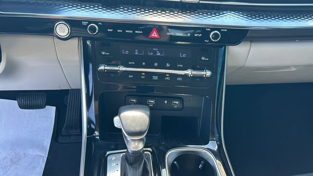 Used 2024 Kia Carnival SX Prestige FWD image 21