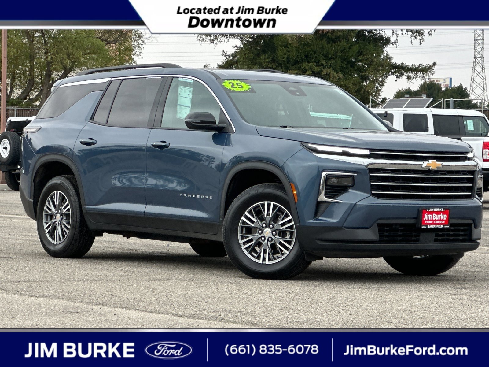 Used 2025 Chevrolet Traverse LT image 7