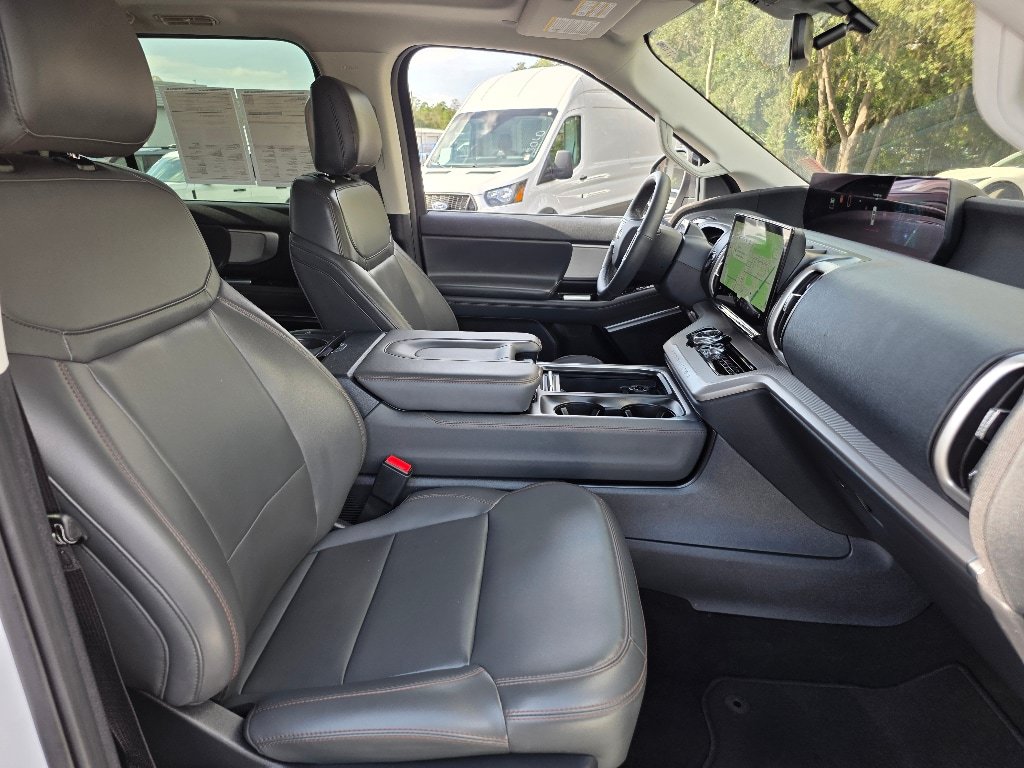 Certified 2025 Ford Expedition Active RWD image 15