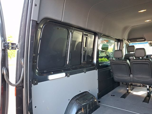 Used 2020 Mercedes-Benz Sprinter 2500 image 33