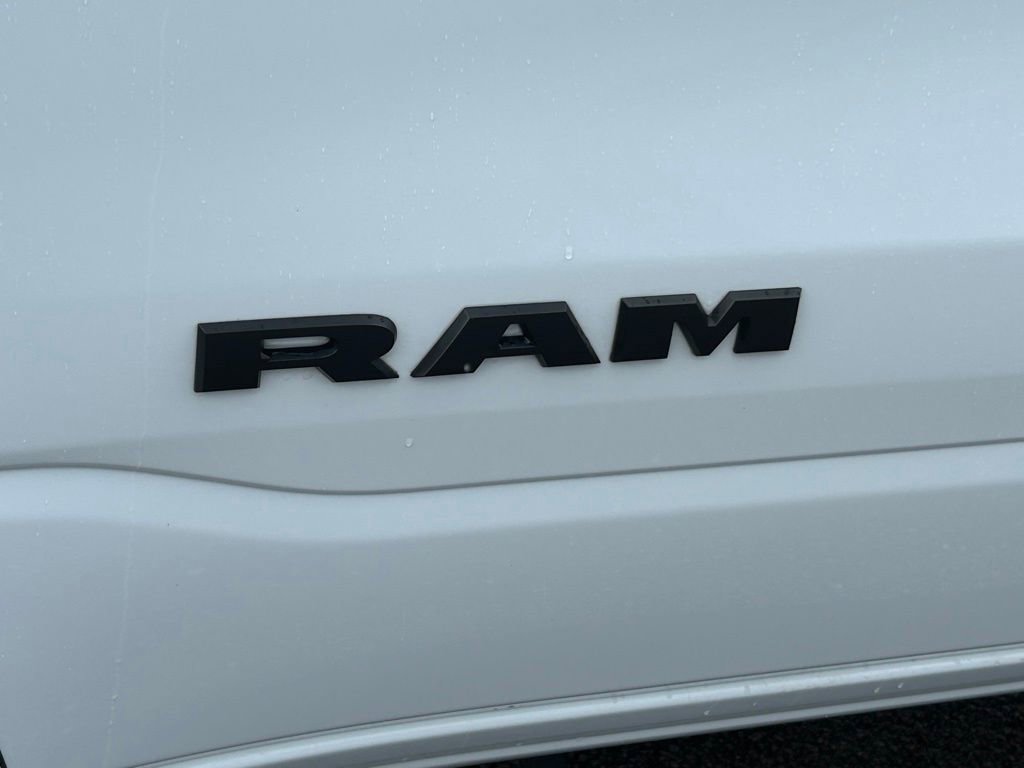 Used 2025 RAM 1500 Big Horn RWD image 17