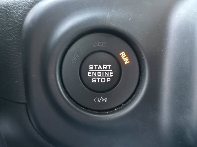 Used 2023 Jeep Gladiator Sport image 20