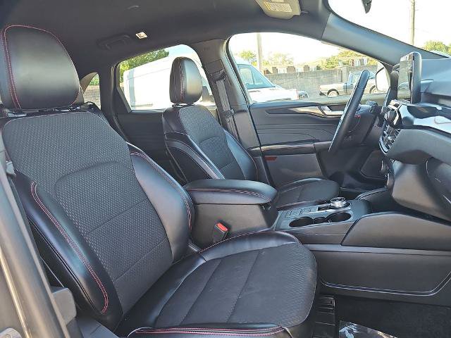 Certified 2024 Ford Escape ST-Line AWD/4WD image 10