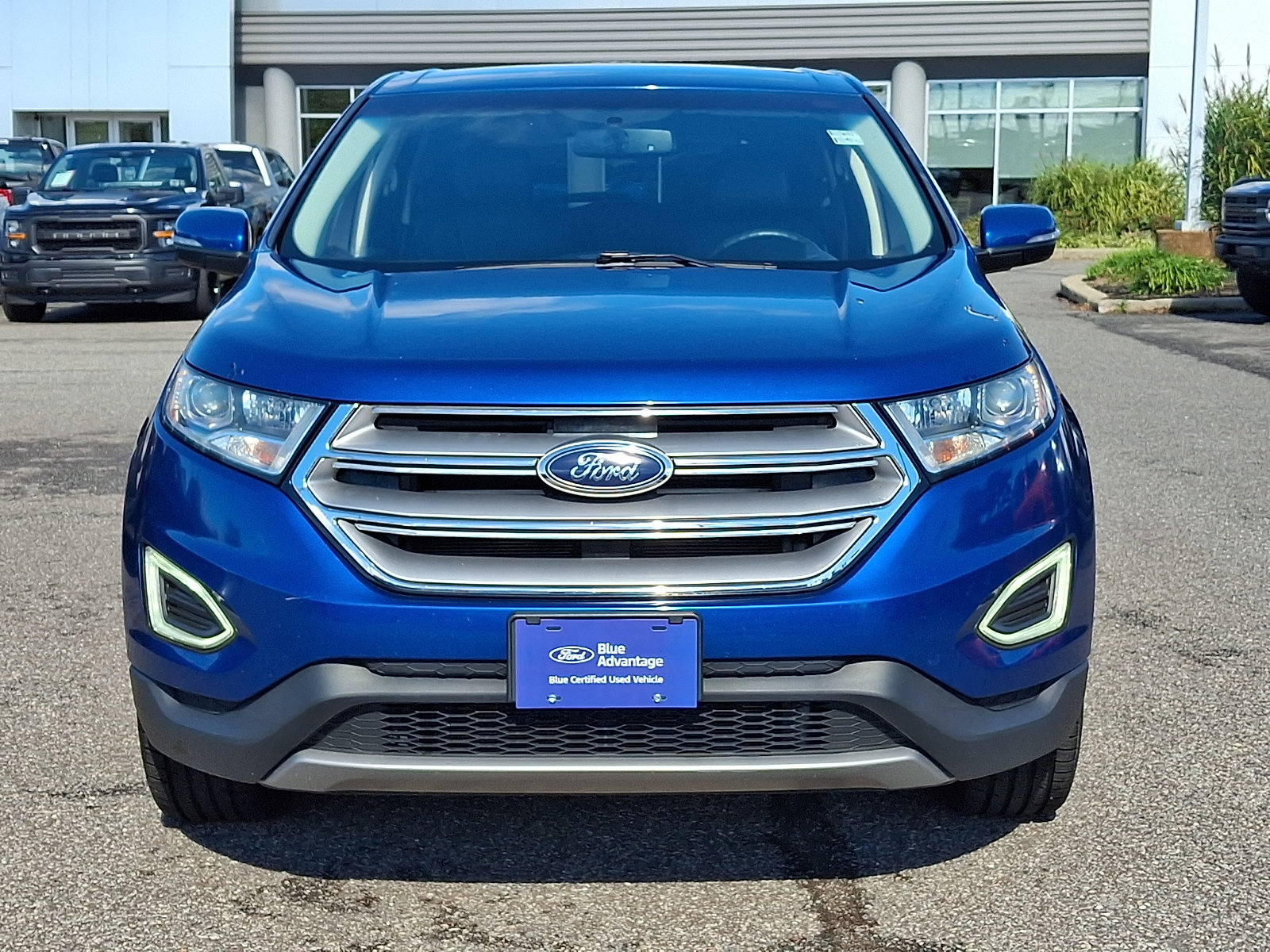 Certified 2018 Ford Edge Titanium AWD/4WD image 3