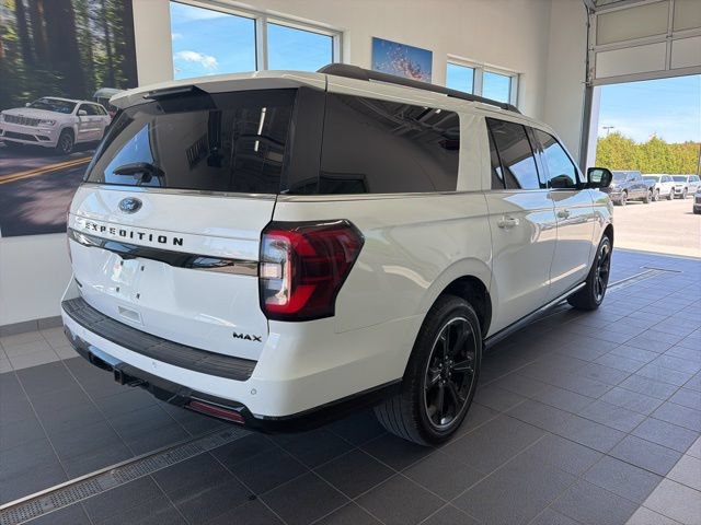 Certified 2022 Ford Expedition Max Limited AWD/4WD image 5