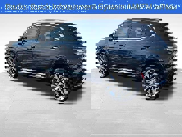 Used 2021 Buick Envision Avenir w/ Technology Package II image 3