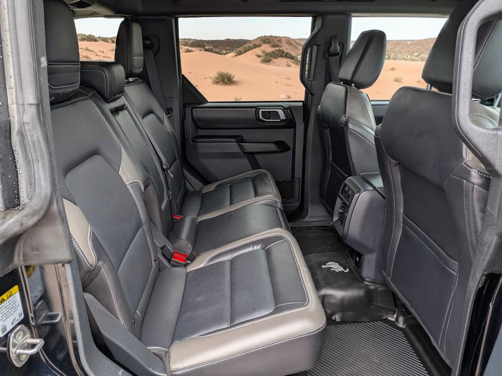 Certified 2025 Ford Bronco Outer Banks AWD/4WD image 18