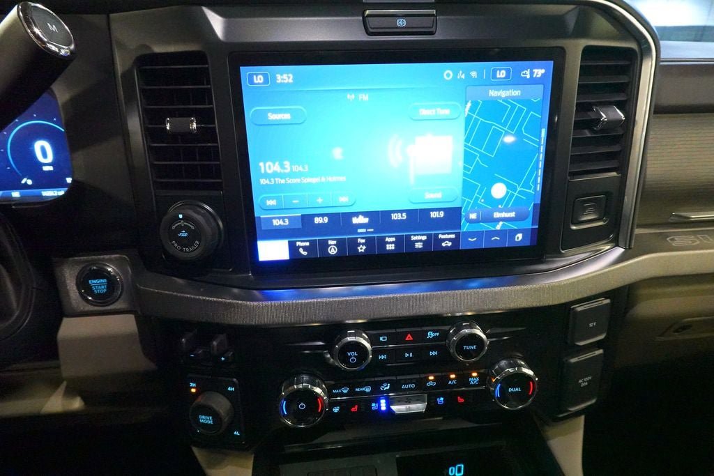 Certified 2025 Ford F350 Platinum w/ Platinum Plus Package AWD/4WD image 15