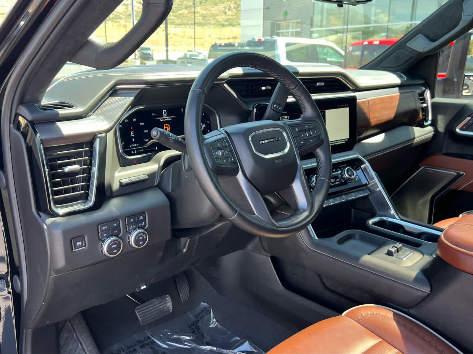 Used 2025 GMC Sierra 3500 Denali Ultimate AWD/4WD image 29