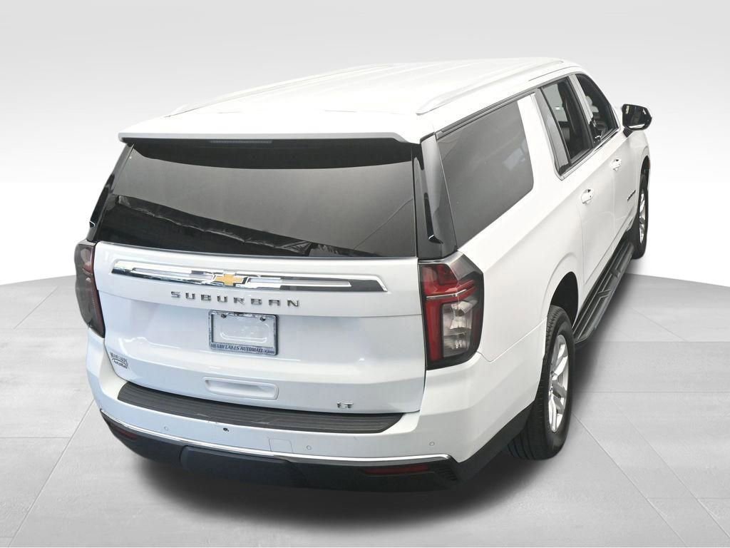 Used 2023 Chevrolet Suburban LT image 11