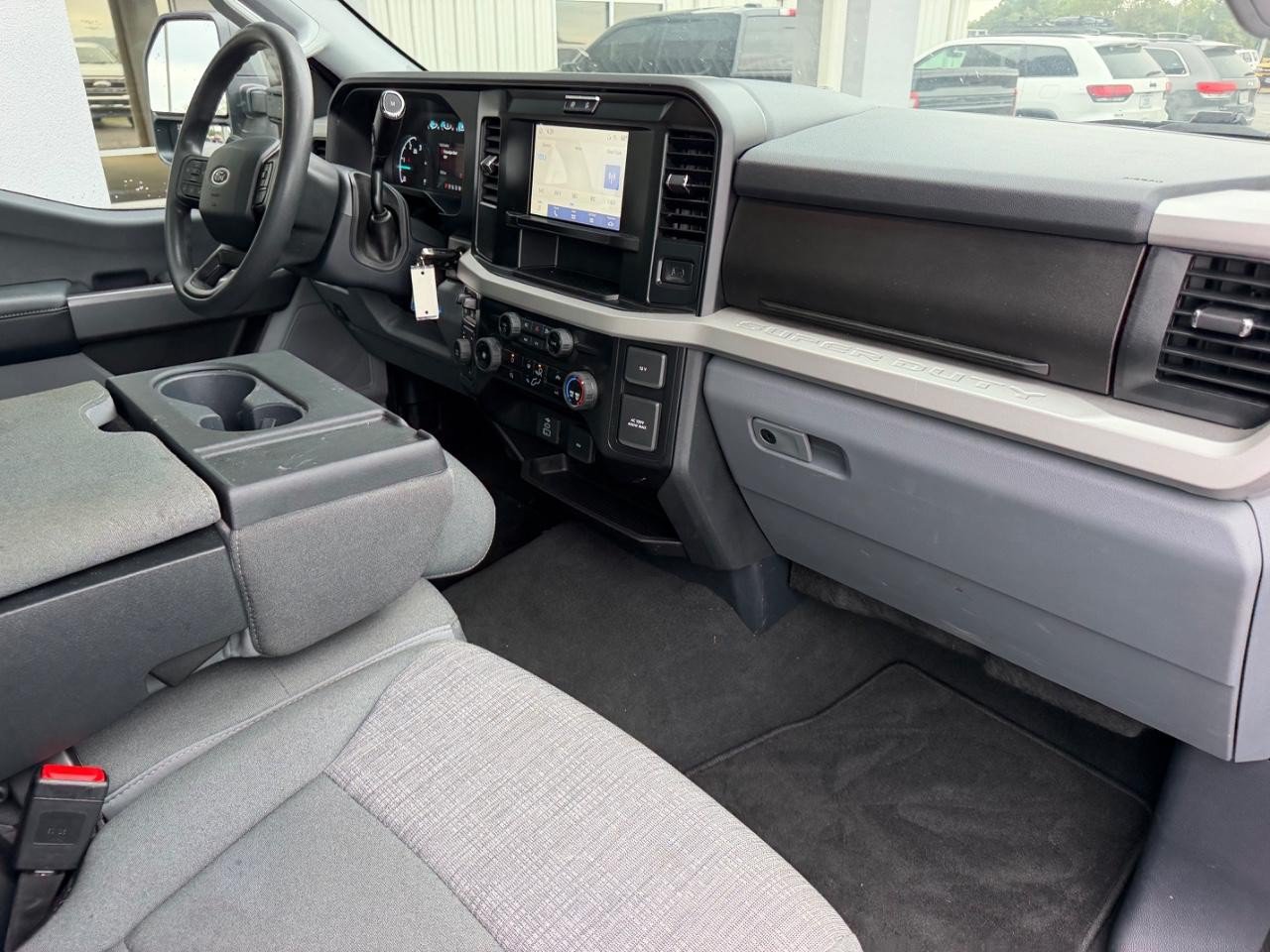 Certified 2026 Ford F350 XLT w/ 360-Degree Camera Package AWD/4WD image 9