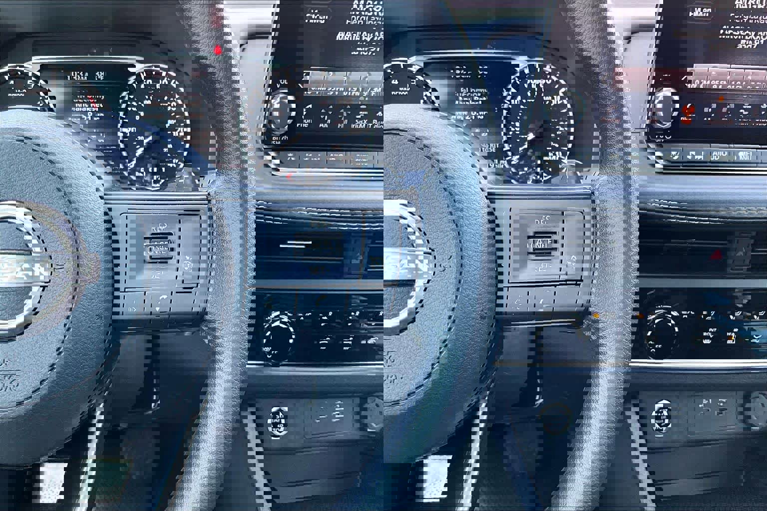 Used 2023 Nissan Rogue S image 27