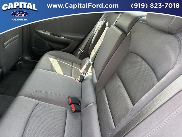 Used 2023 Chevrolet Malibu LT FWD image 18