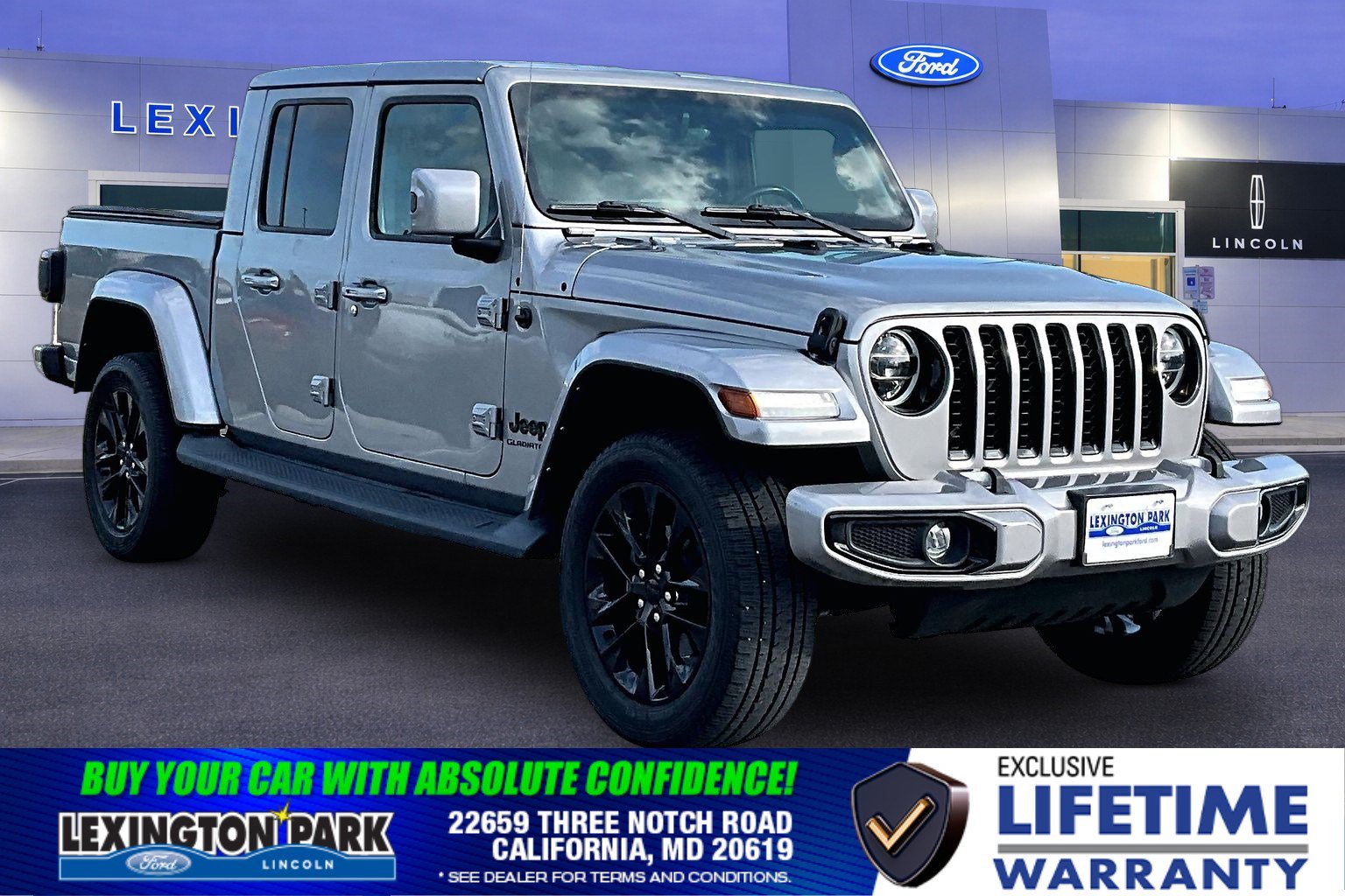 Used 2021 Jeep Gladiator Overland AWD/4WD image 1