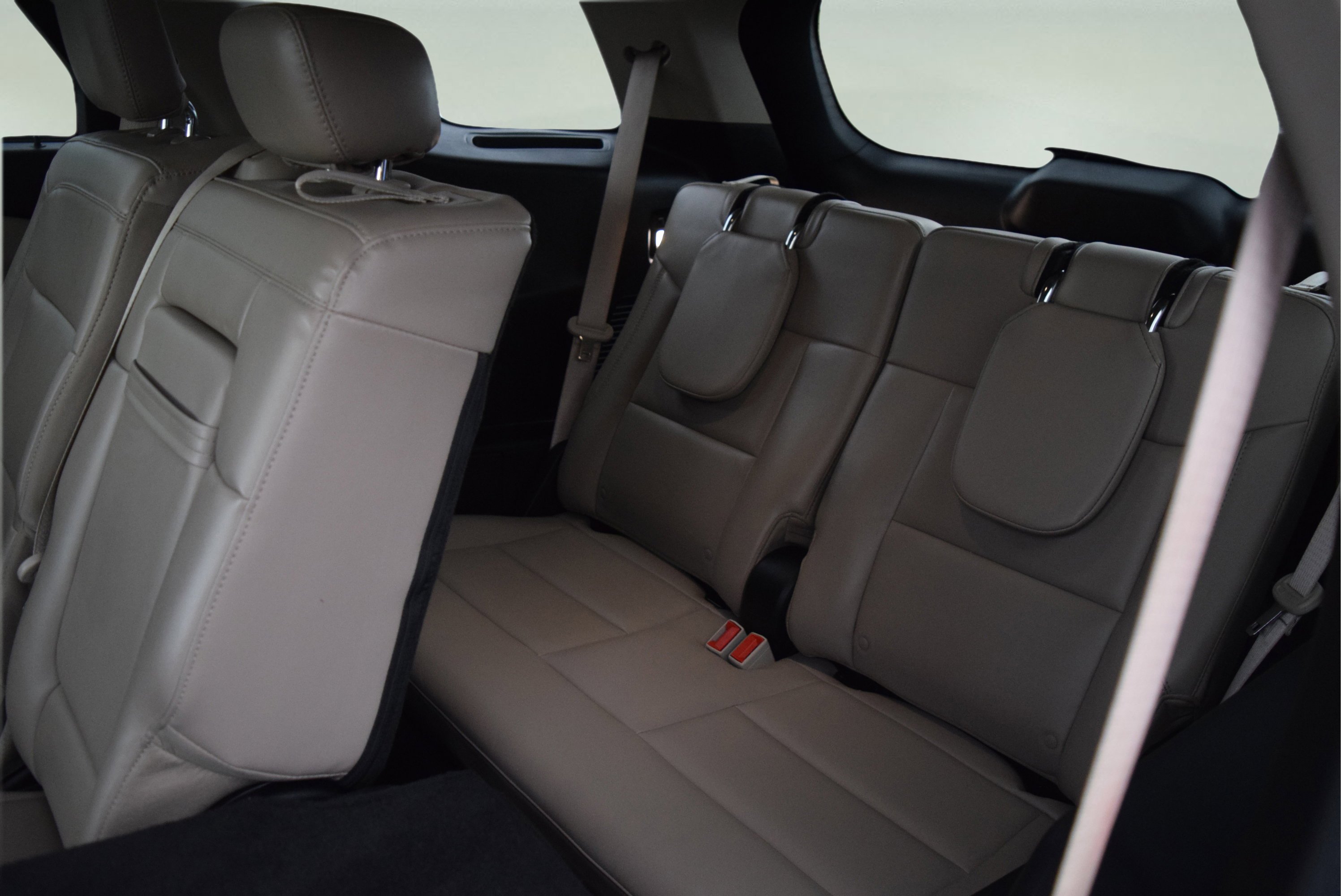 Certified 2023 Ford Explorer XLT w/ Equipment Group 202A image 9