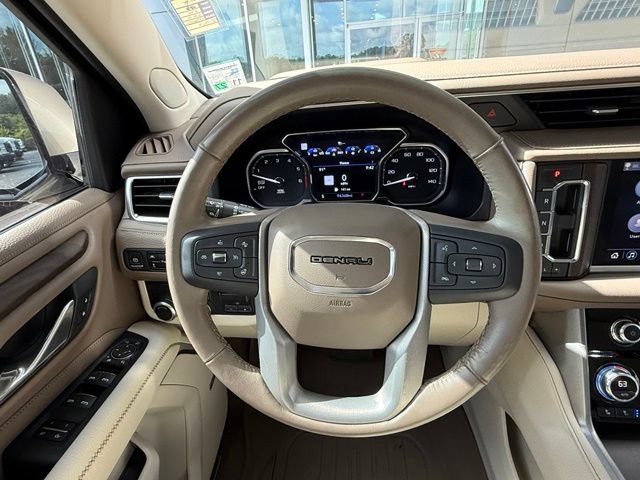 Used 2021 GMC Yukon XL Denali w/ Denali Premium Package RWD image 26