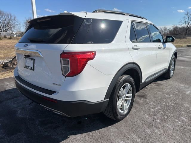 Certified 2022 Ford Explorer XLT w/ Equipment Group 202A image 4