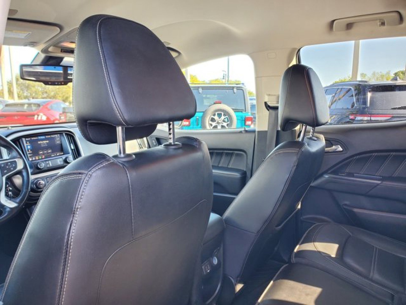 Used 2021 GMC Canyon Denali image 25